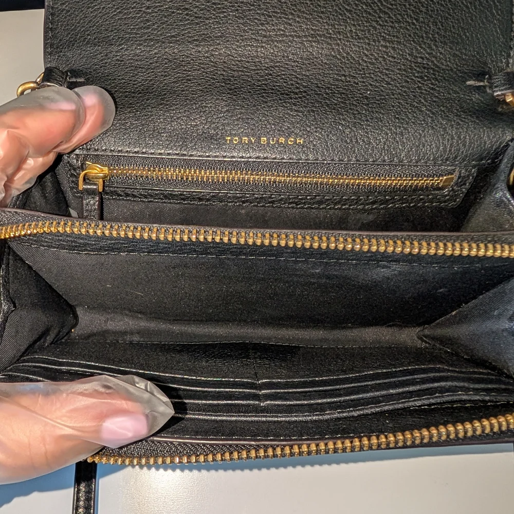 Tory Burch Black Leather Crossbody Wallet